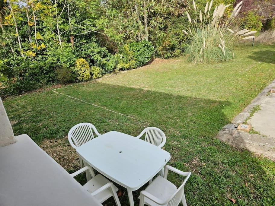 Maison Retour Vers Le Futur - 2 Chambres / Jardin Marmagne  Exterior photo
